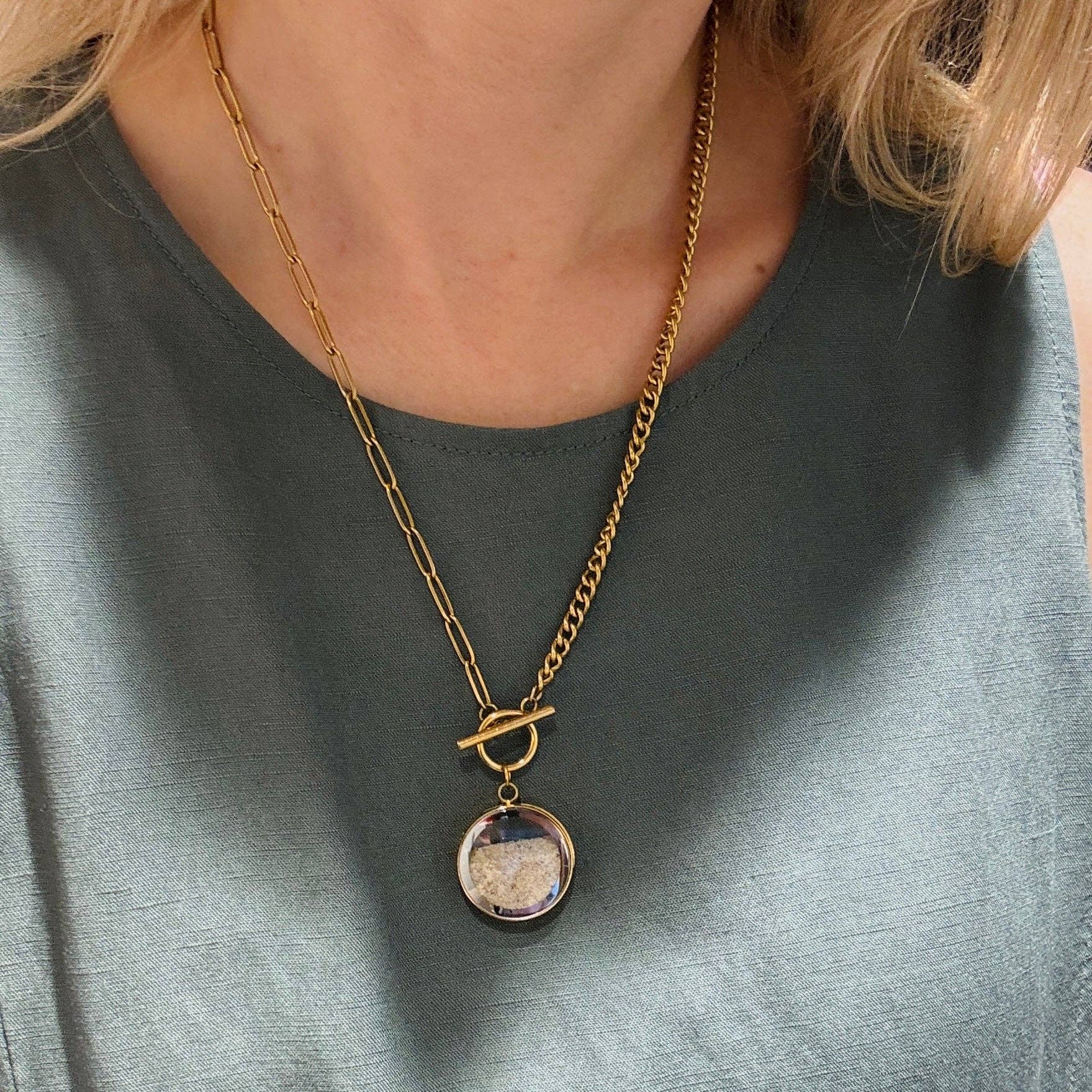 My Little Nature – Colar pingente/pendente por atacado – Colar artesanal folheado a ouro com areia natural da praia e fecho toggle7