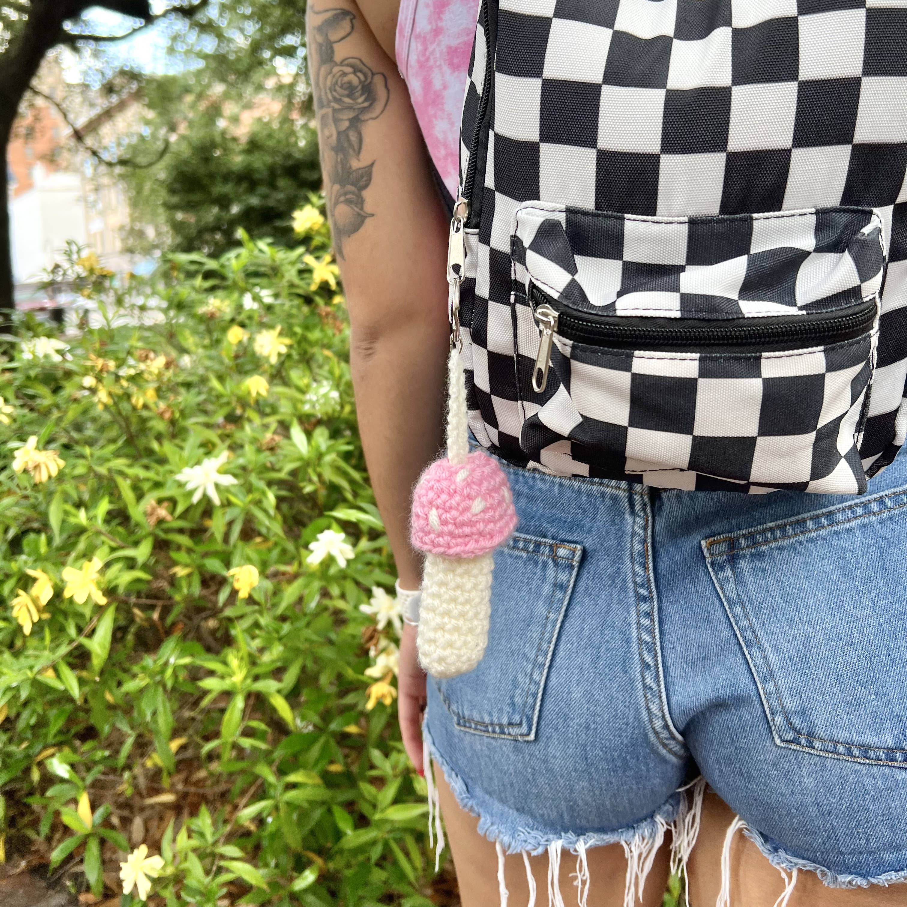 The Cozy Tangerine - Vente Porte-clés – femme - Porte-clés champignon | Briquet au crochet et porte-baume à lèvres1