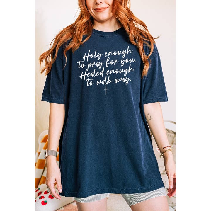 HELLIG NOK TIL AT BEDE FOR DIG KRISTEN GRAFISK OVERSIZE TEE for engroshandel hos Illustrated Society