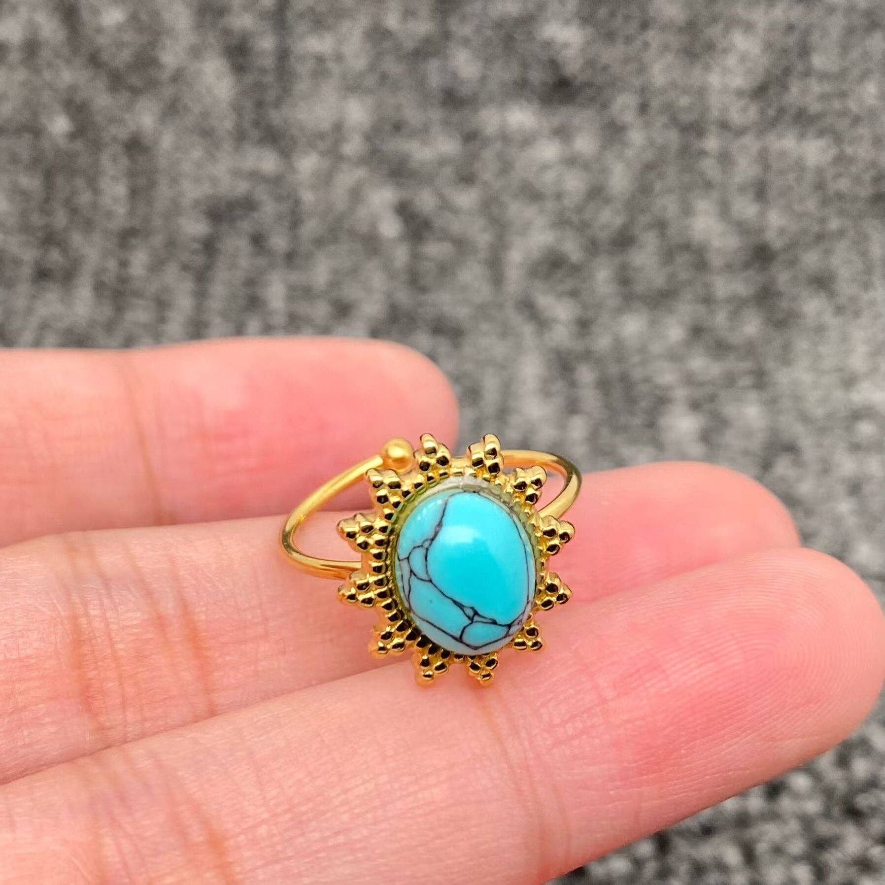 Mio Queena - Venta al por mayor Anillos solitarios - Anillo ajustable de acero inoxidable con piedra incrustada y baño de oro 18K - FGS/CS2