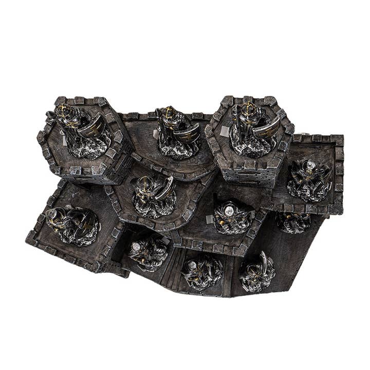 Pacific Trading – wholesale Decorative figurine – Medieval Castle Display with 12 Knights3