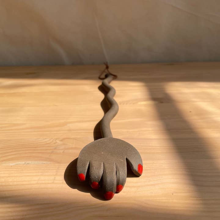 Kota Sky Studio - Wholesale Decorative Tabletop Object - Hand Backscratchers2