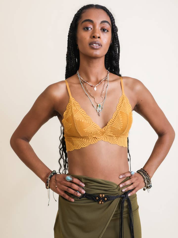 Leto Accessories - Wholesale Bralette - Women's - Butterfly Scallop Lace Bralette7