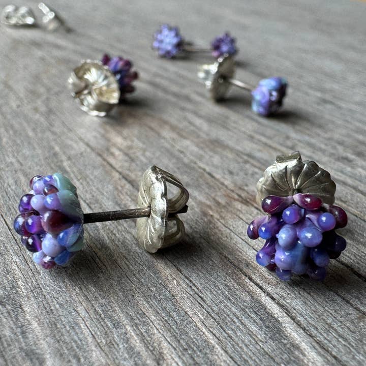 Lavender Beads - Wholesale Stud/Post Earrings - Flower Bud Studs0