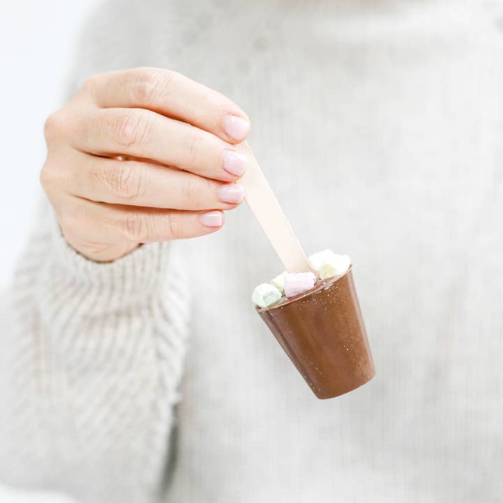 Bake Affair GmbH - Wholesale Hot Cocoa Mix/Kit - Marshmallow drinking chocolate “Be cheeky, wild & wonderful”1