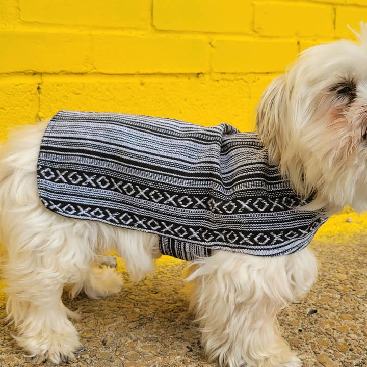 Poncho para perro 100% tejido a mano, sal y pimienta para venta al por mayor de Walking Palm