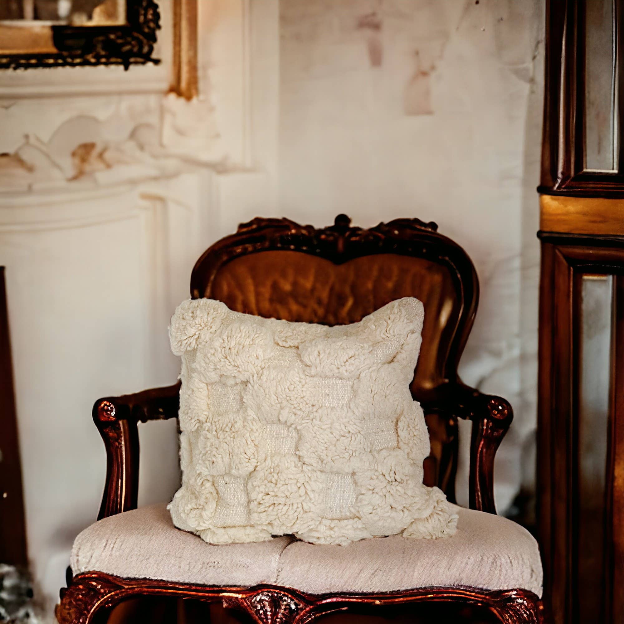 Berberwoolrug - Wholesale Throw Pillow Cover - Handcrafted White Checkered Beni Ourain Wool Pillow Cover4