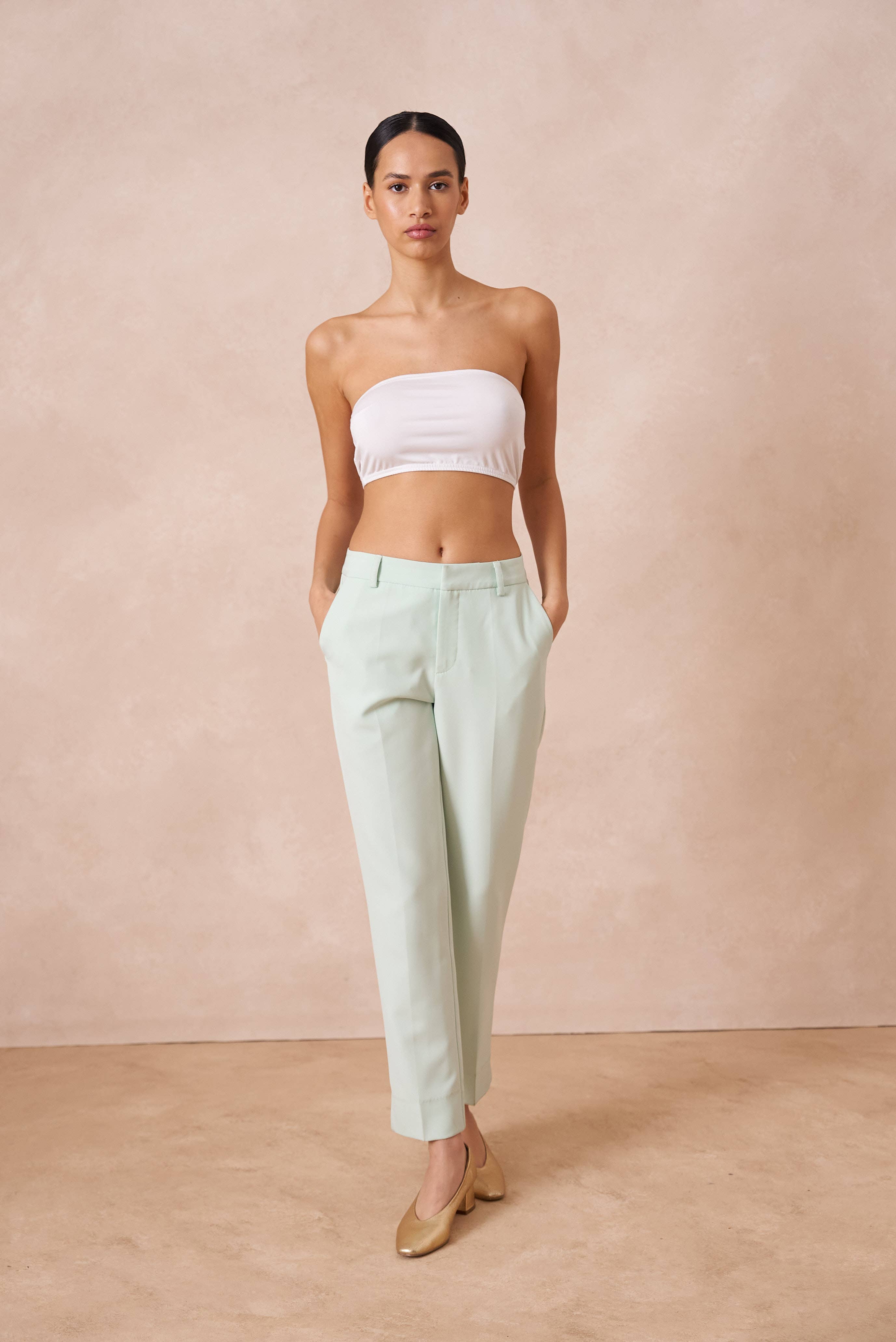 Attentif Paris – wholesale Pants – Women's – [Timeless] High-waisted cigarette pants80