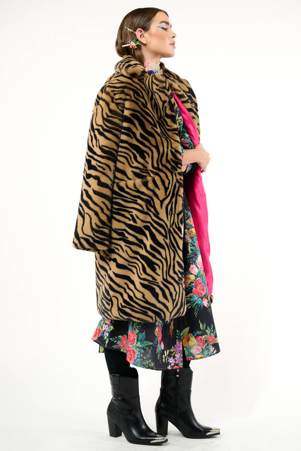 Black Floral Zinnia Shirt-Dress for wholesale on Faire23