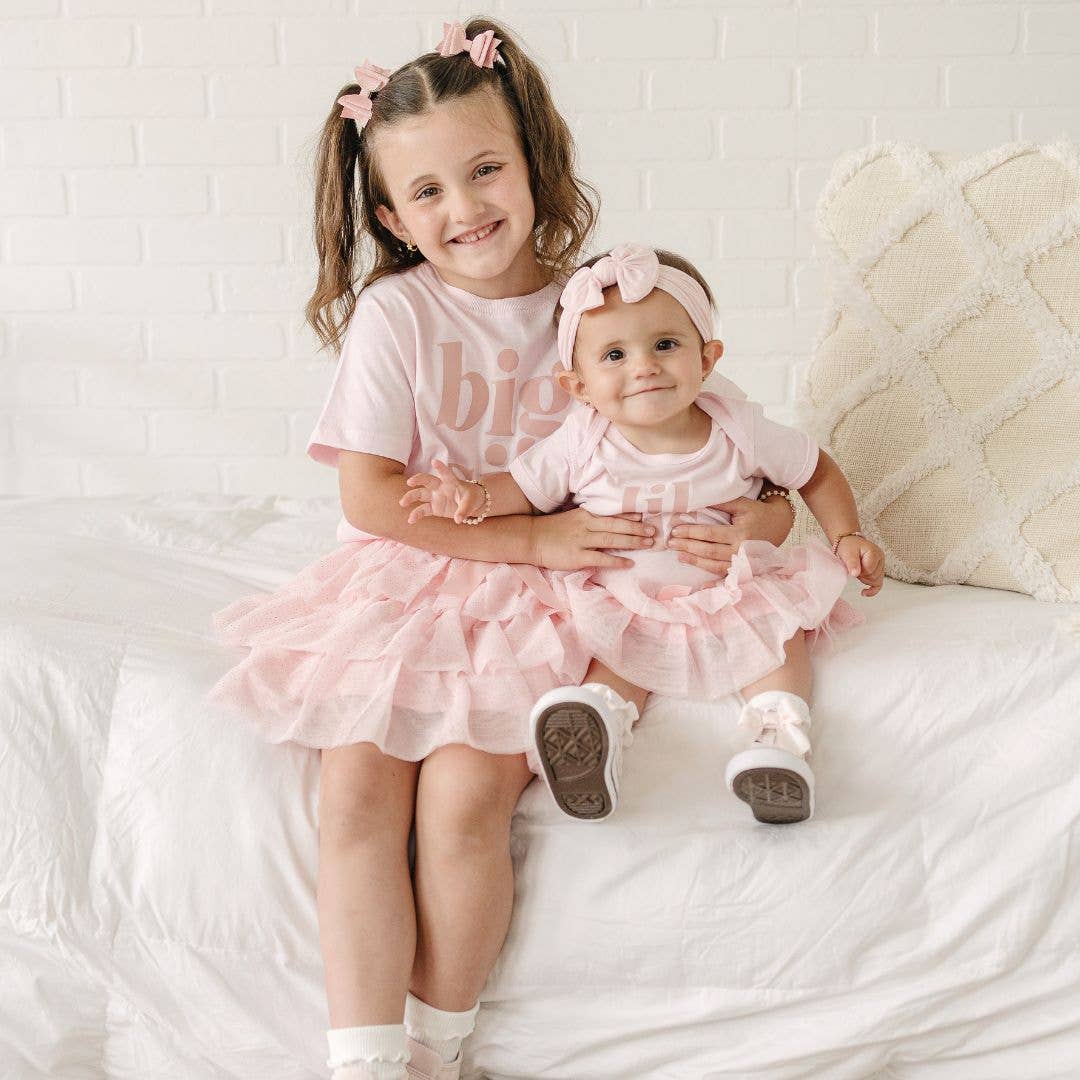 Sweet Wink - Vente T-shirt sérigraphié – enfant - Chemise à manches courtes Big Sis - Annonce de grossesse - Famille5