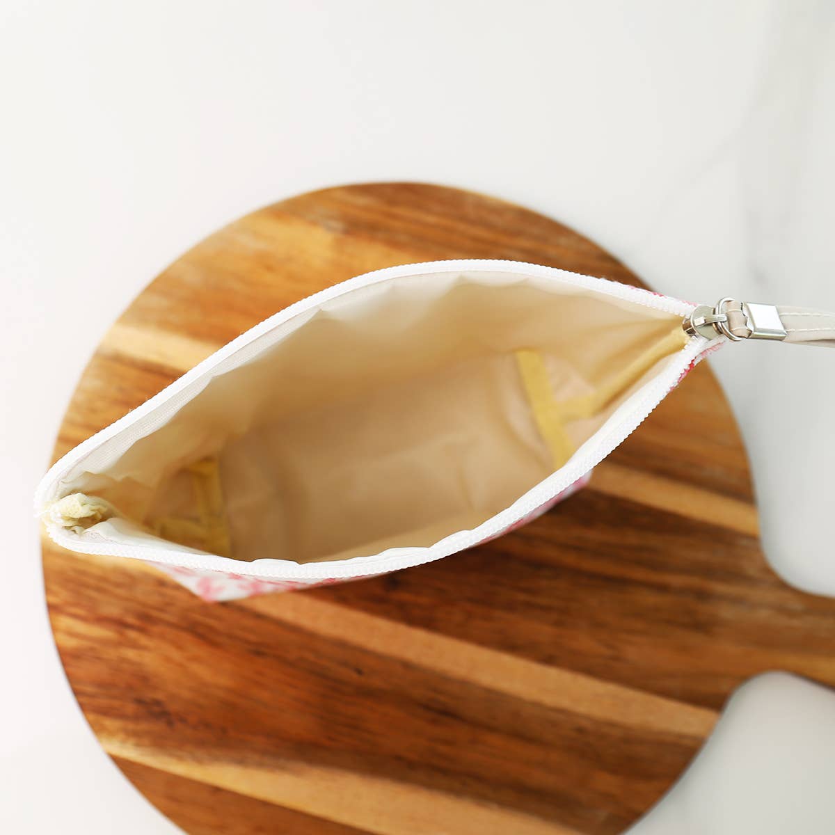 Loven x Mini Momo – Großhandel Schmink-/Kosmetiktasche – MakeUp Kosmetiktasche, niedlicher Kosmetikkoffer, Pferdesport2