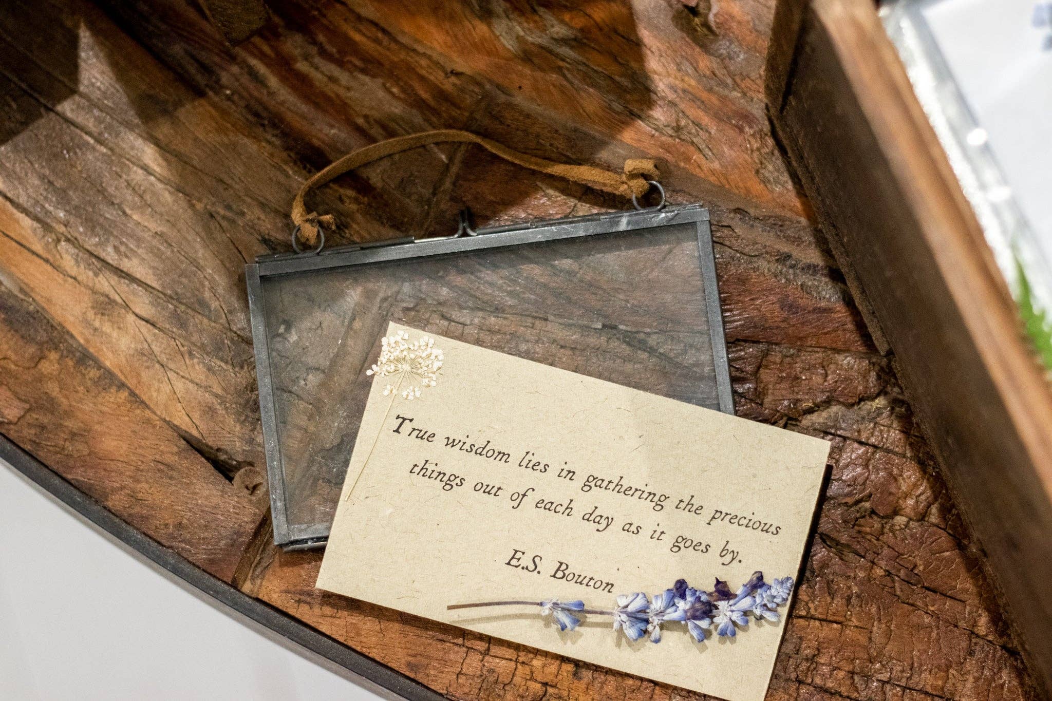 Sugarboo & Co - Wholesale Picture Frame - Zinc Frame 5"x3" Horizontal1