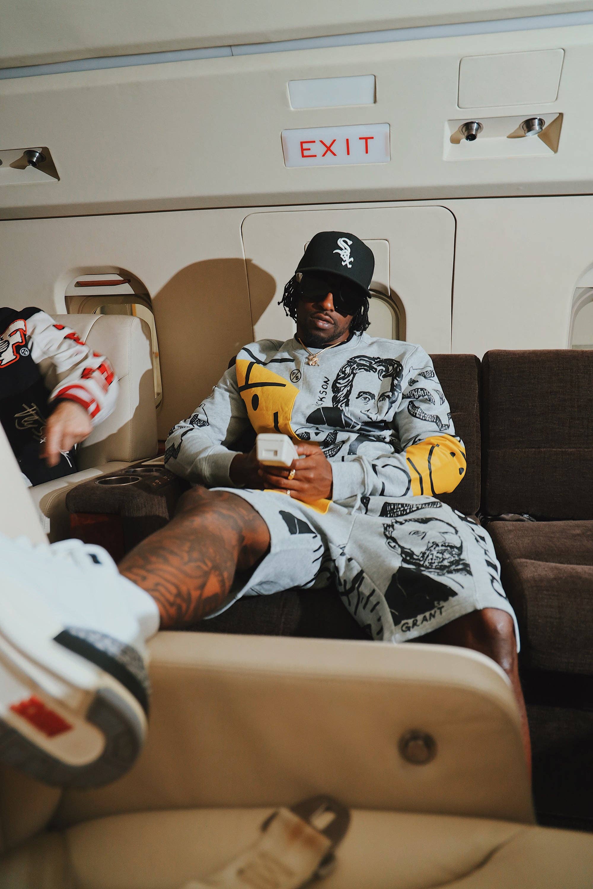 Heather Grey New Rich Crewneck Sweater (Heather Grey) for wholesale on Faire7