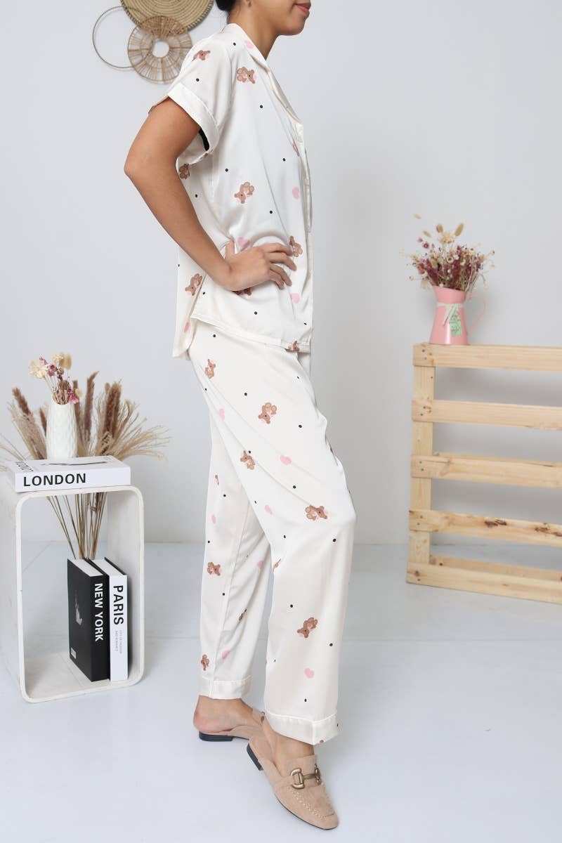 Off white Satin Pajama Set with Little Bears / N46509 for wholesale on Faire1