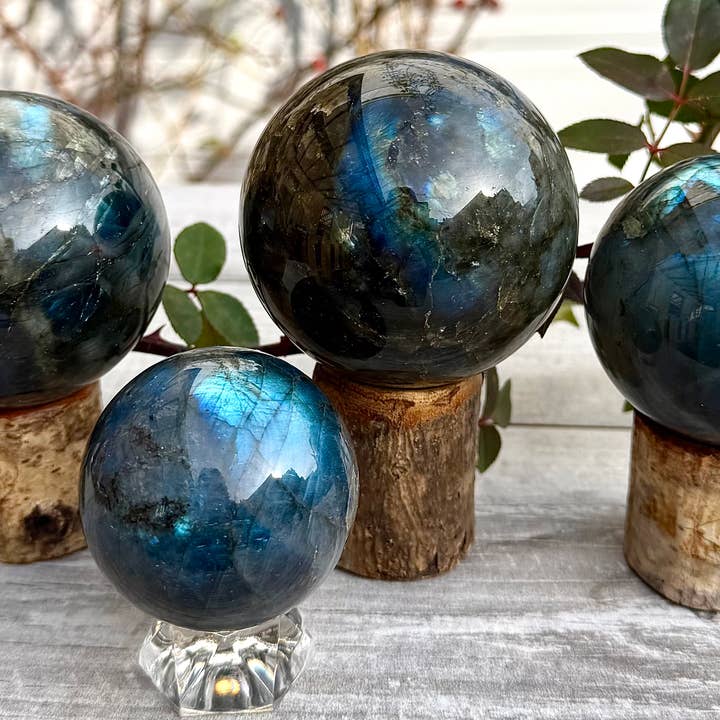 KayleeNYC - Wholesale Spiritual Stone/Crystal - 3-4 Pcs Natural Labradorite Sphere Crystal Ball healing 1