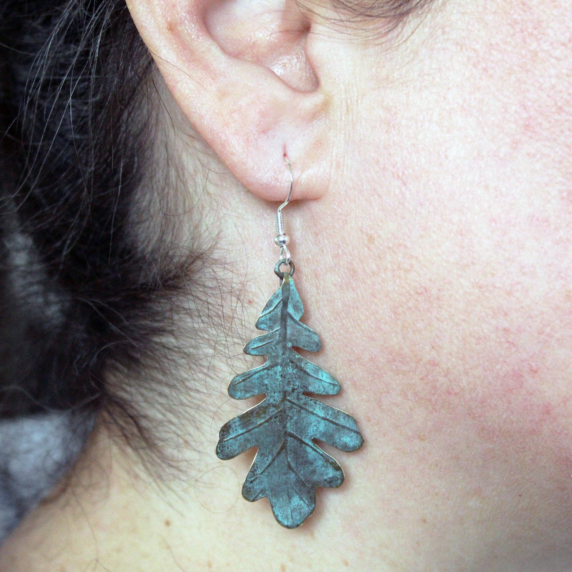 Plataica - Wholesale Dangle Earrings - Oak leaf earrings in brass and 925 silver with green patina9
