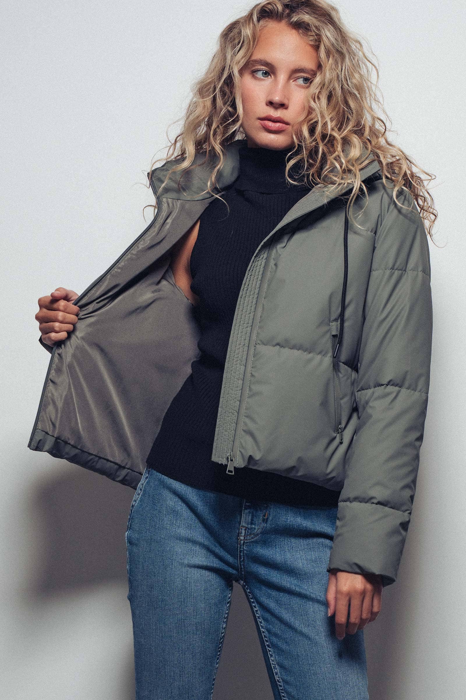 Urban Daizy - Wholesale Puffer Jacket - Women's - Cozy Drawstring Hooded Puffer Jacket9