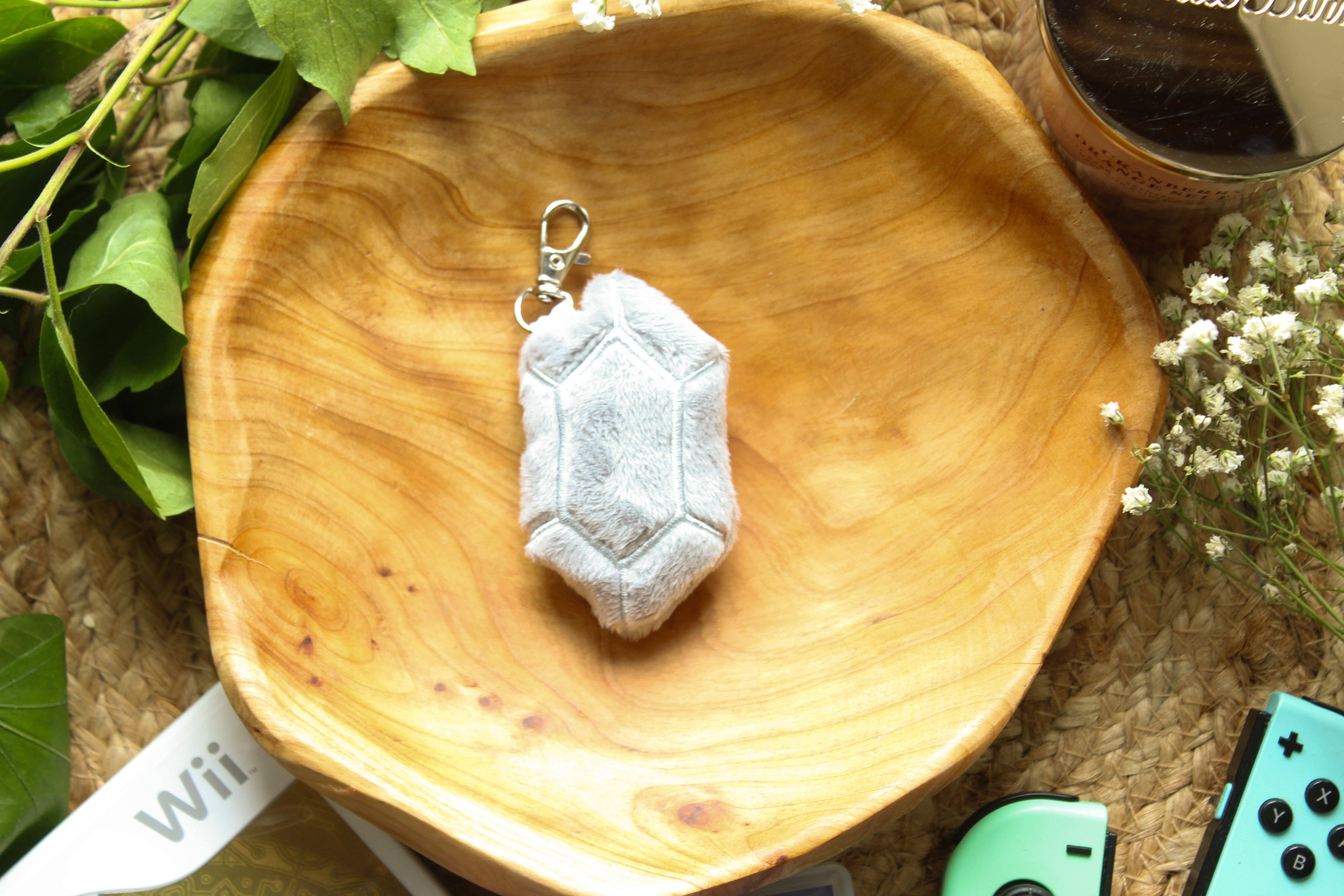 Mamukeeto - Vendita all'ingrosso Portachiavi - Unisex - Portachiavi Peluche Rupia di Legend of Zelda | Fatto a mano | Colori multipli | 3" x 2"6