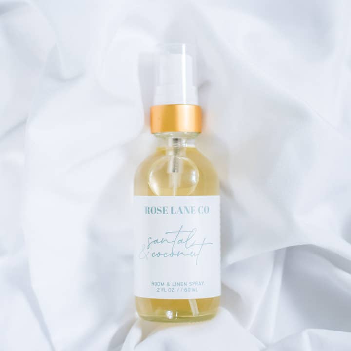 SPRAY DE LIN SANTAL & COCONUT pour la vente par ROSE LANE CO