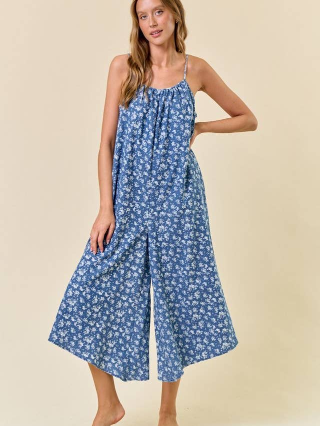 Combinaison en denim chambray imprimé floral - 27997R pour la vente par Doe and Rae