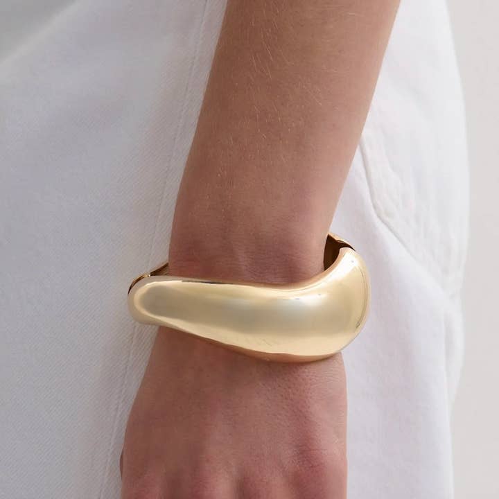 HoopLa - Wholesale Manchet-armband - Redactionele scharnierarmbanden 14K goud PVD - Gerecycled17