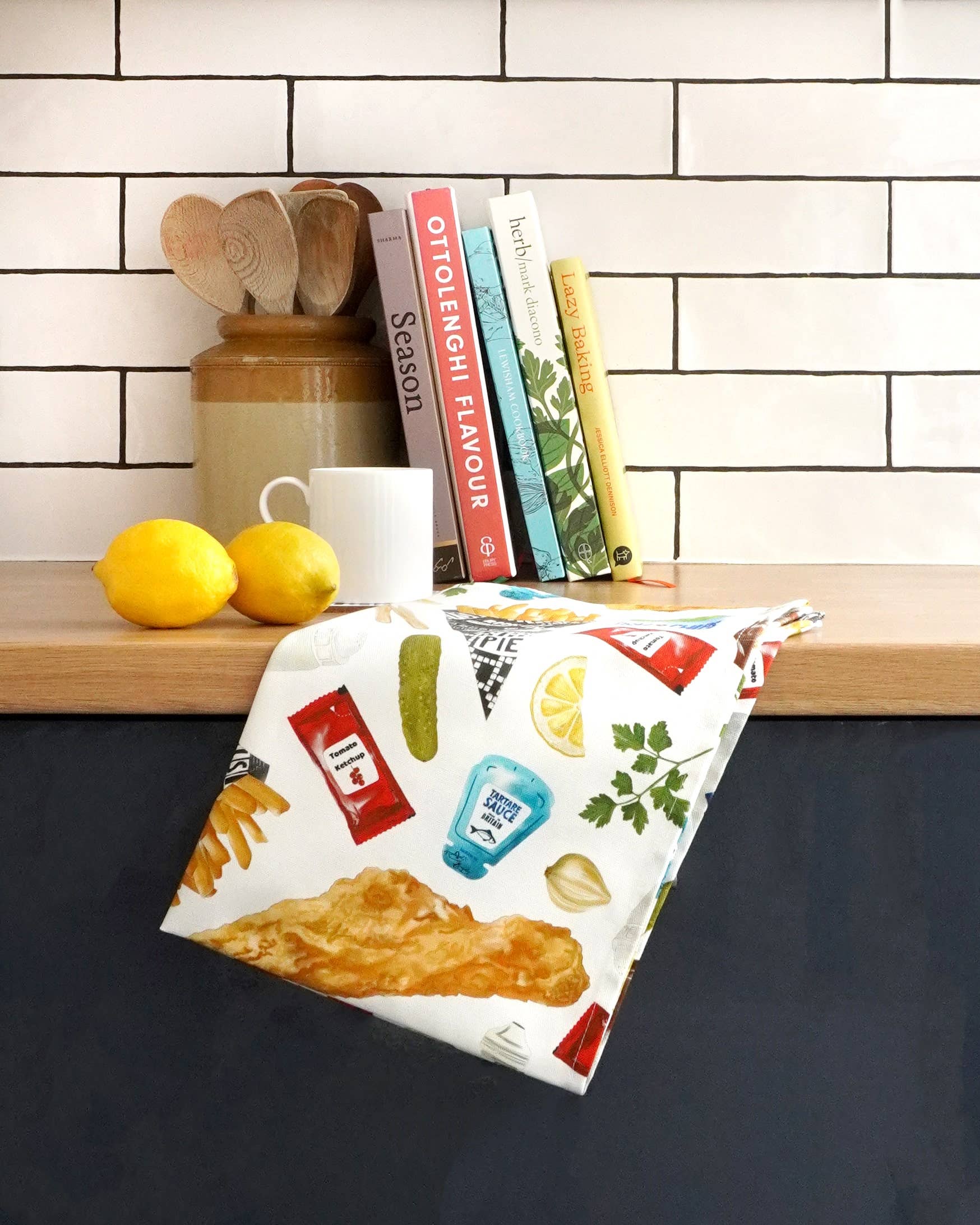 Corinne Alexander – wholesale Tea towel – Fish & Chip Tea Towel - 100% Cotton - Novelty Kitchen Towel2