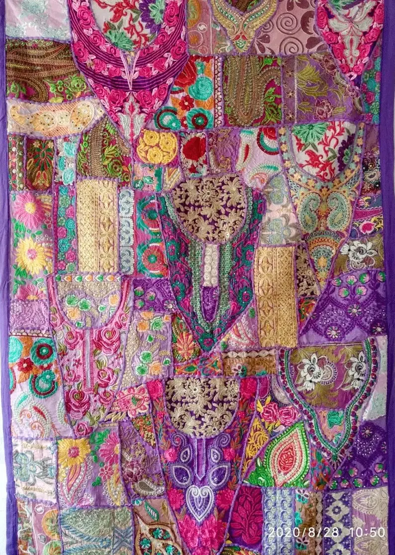 GYPSY STUDIO – wholesale Tapestry/textile – Wall Tapestry Indian Patchwork Wall Hanging Vintage Sari 6