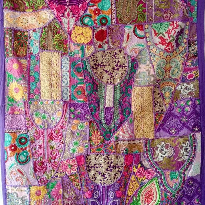 GYPSY STUDIO – wholesale Tapestry/textile – Wall Tapestry Indian Patchwork Wall Hanging Vintage Sari 6