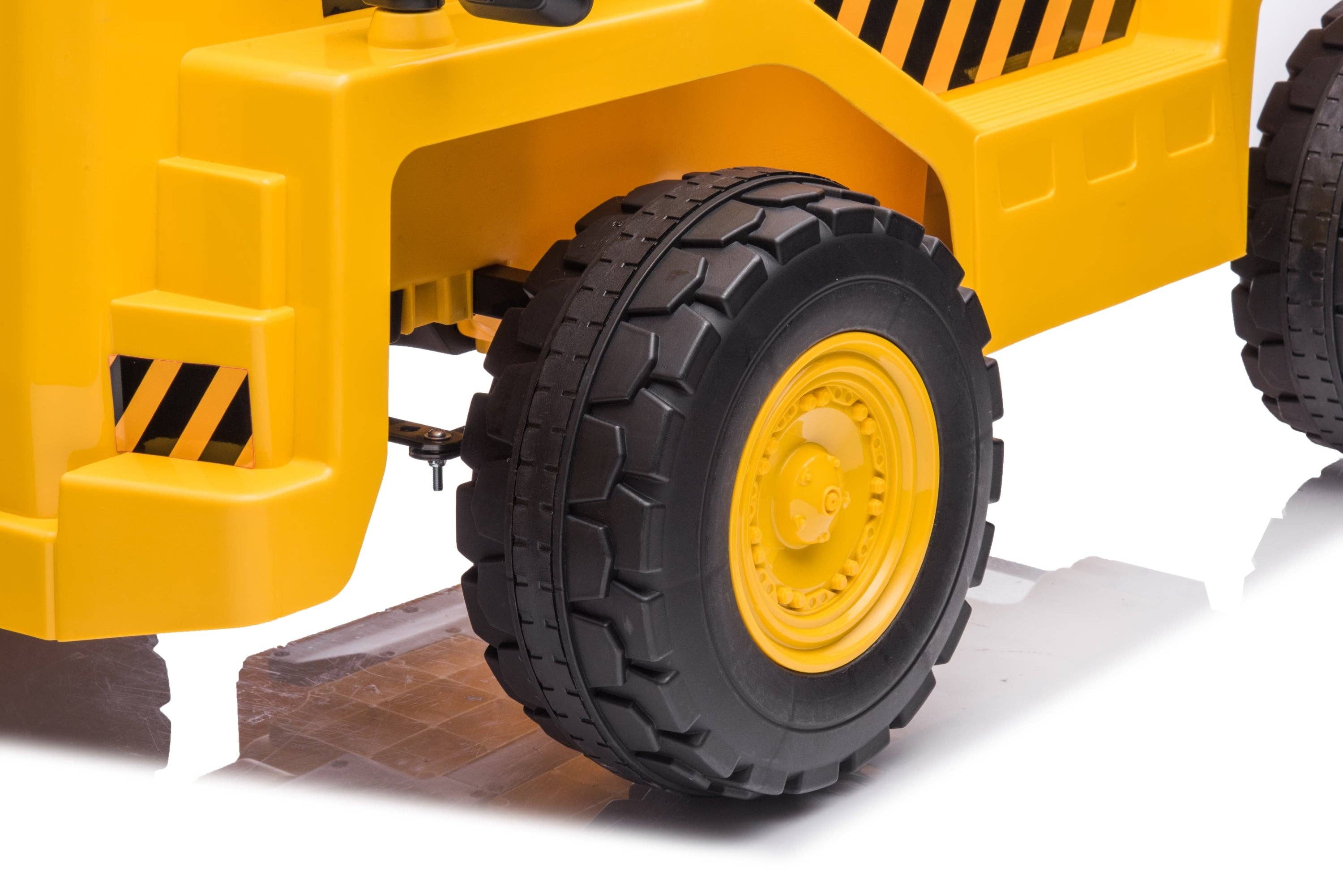 Yellow 12V CAT Electric Dump Truck 1 Seater Ride-on for wholesale on Faire4