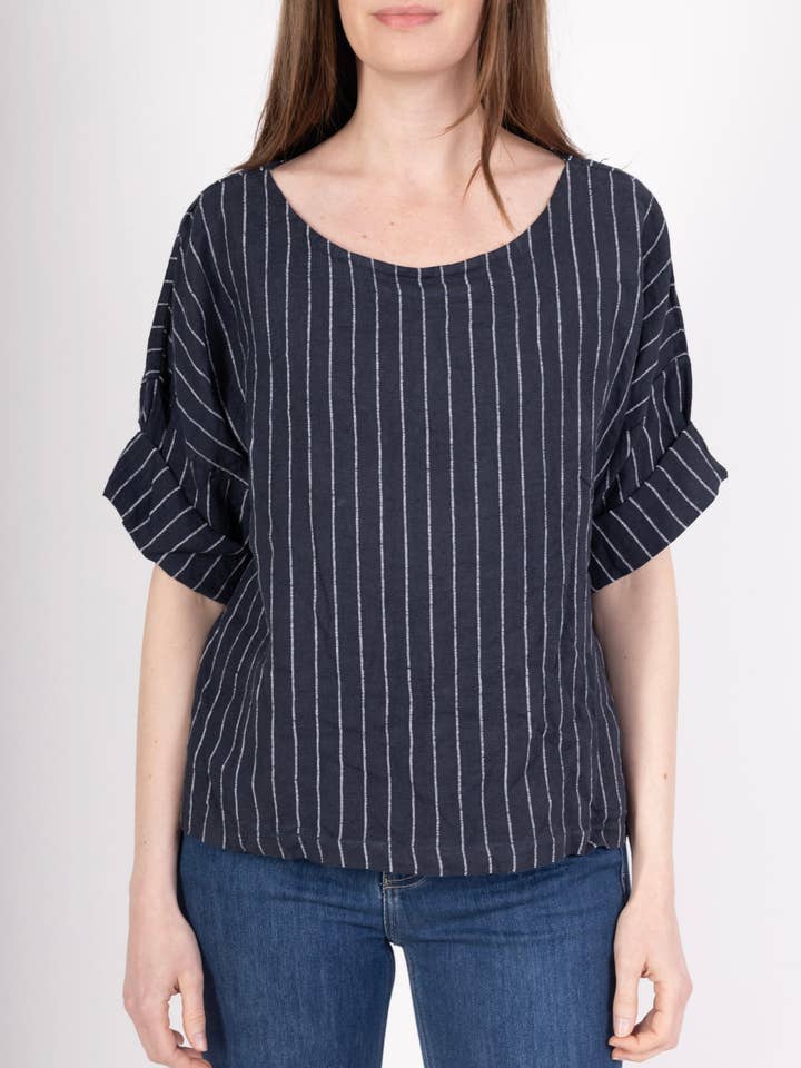 LINEN & COTTON HOUSE - Wholesale T-Shirt - Women's - 50095 STRIPED LINEN TOP WITH ROUND NECK