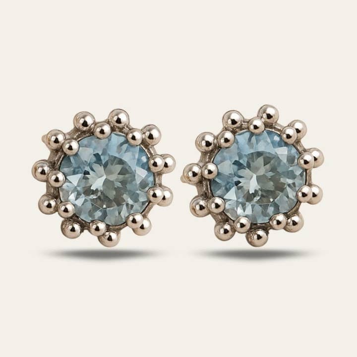 Zilveren Hemelsblauwe Topaas Astrid Oorbellen voor wholesale door Dainty London