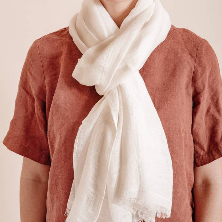 LinenQ – wholesale Scarf – Women's – Linen scarf in White color