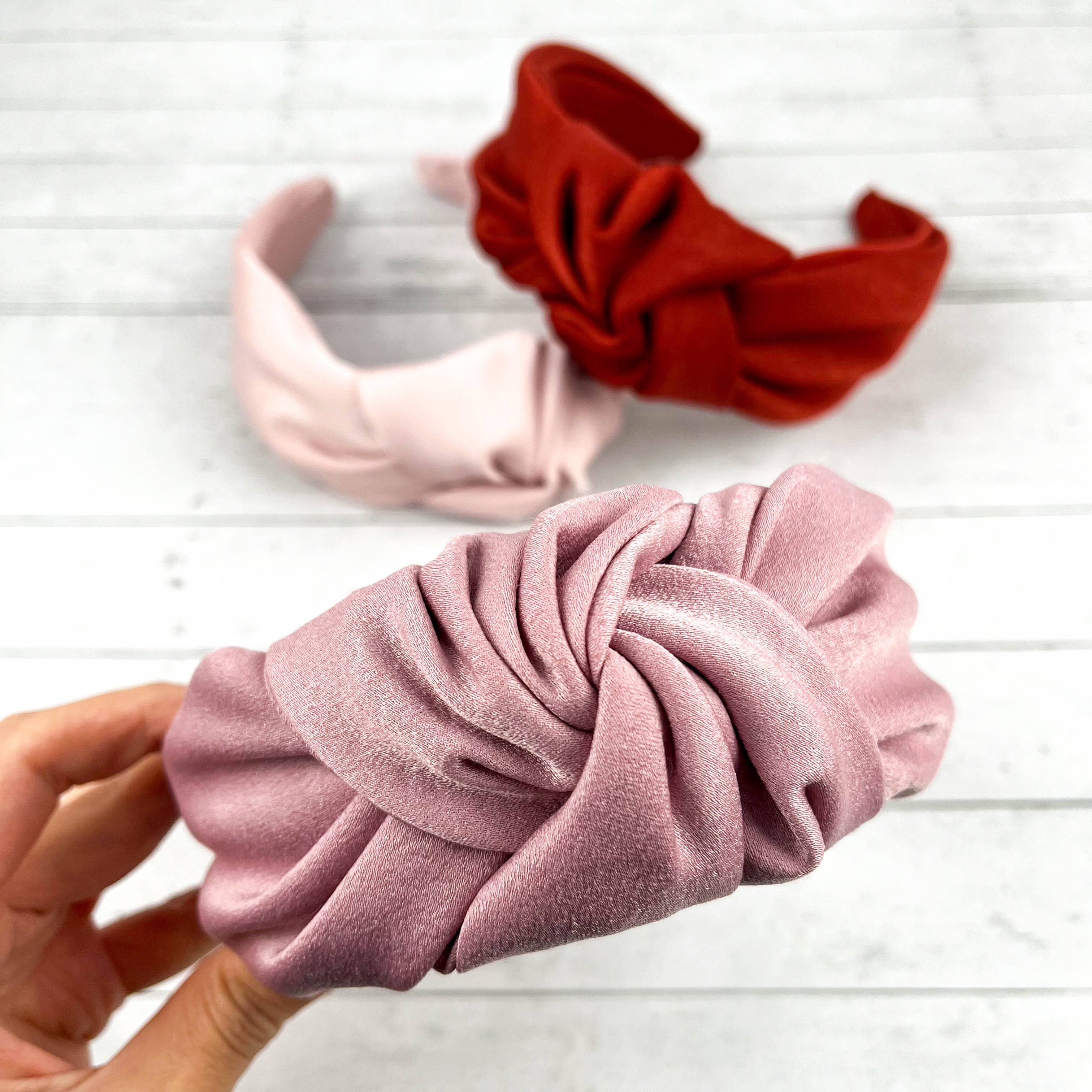 SoapElenGlen – wholesale Pannband - Dam – Bred hårband i solid satin, knutet hårband6