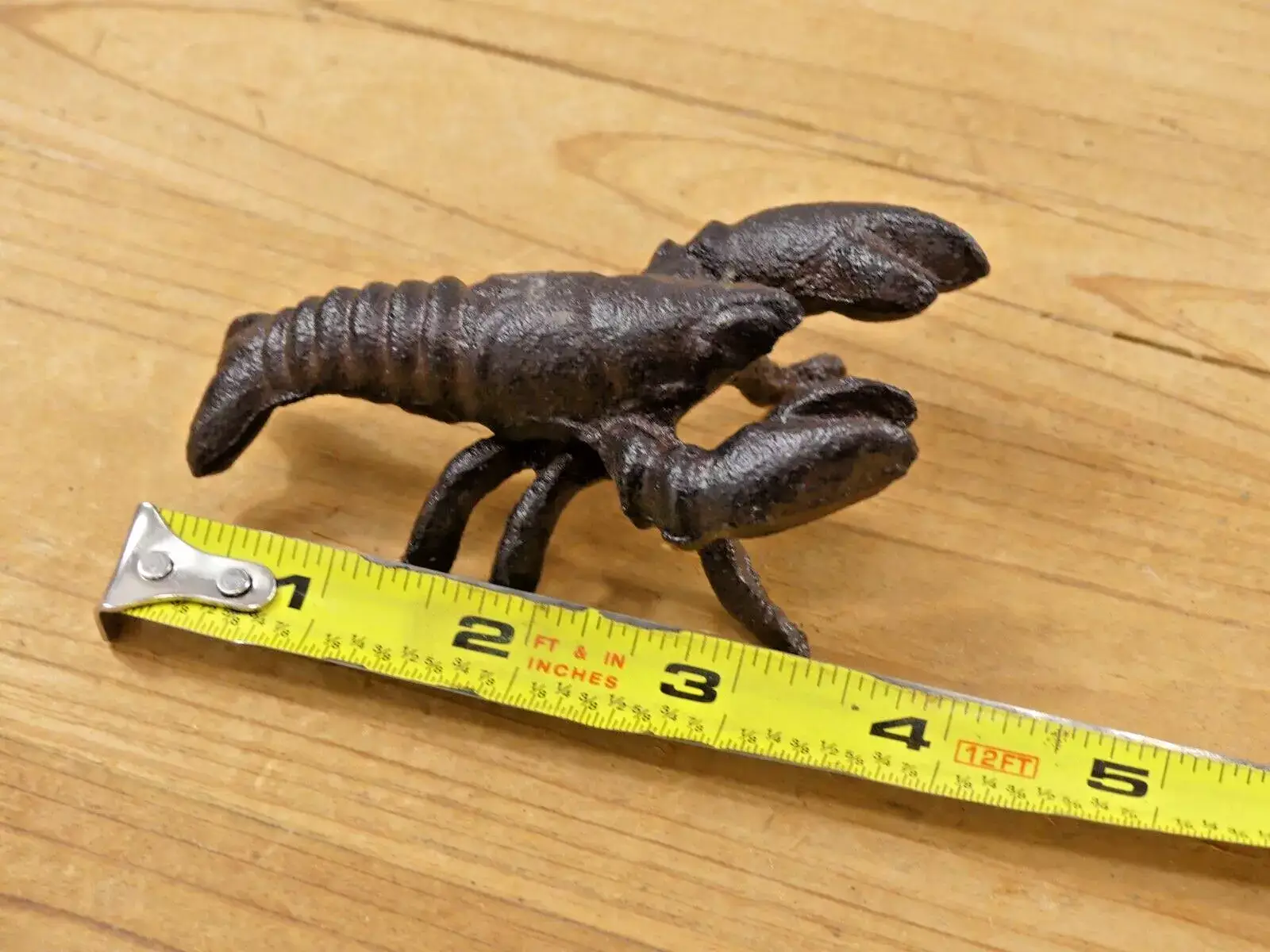 Midwest Craft House - Wholesale Decorative Figurine - CAST IRON CRAWFISH / LOBSTER FIGURE1