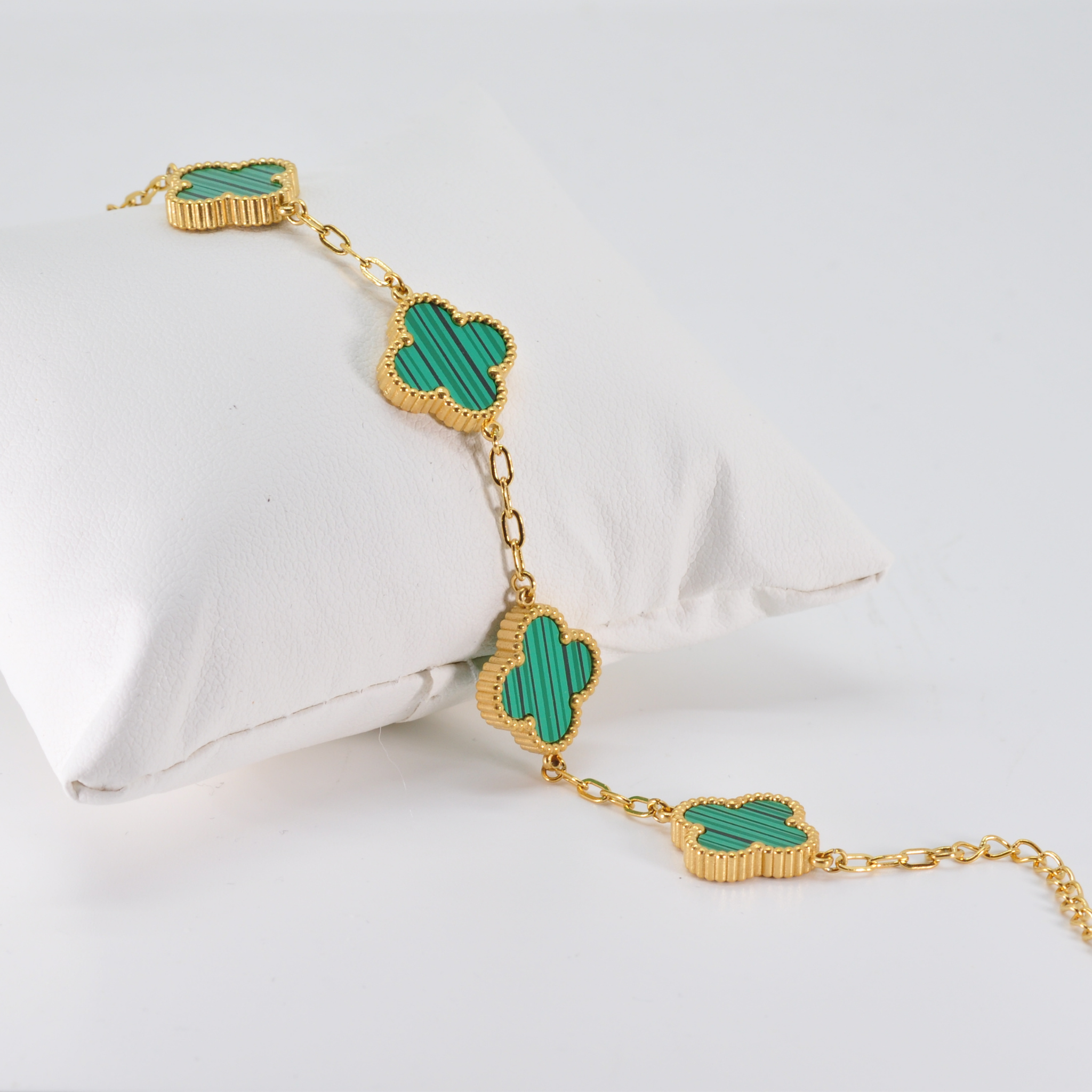 Byzantium Collection Ltd – wholesale Charm/dangle bracelet – Green Four Leaf Clover Double-Sided Bracelet,18K Gold Plated3