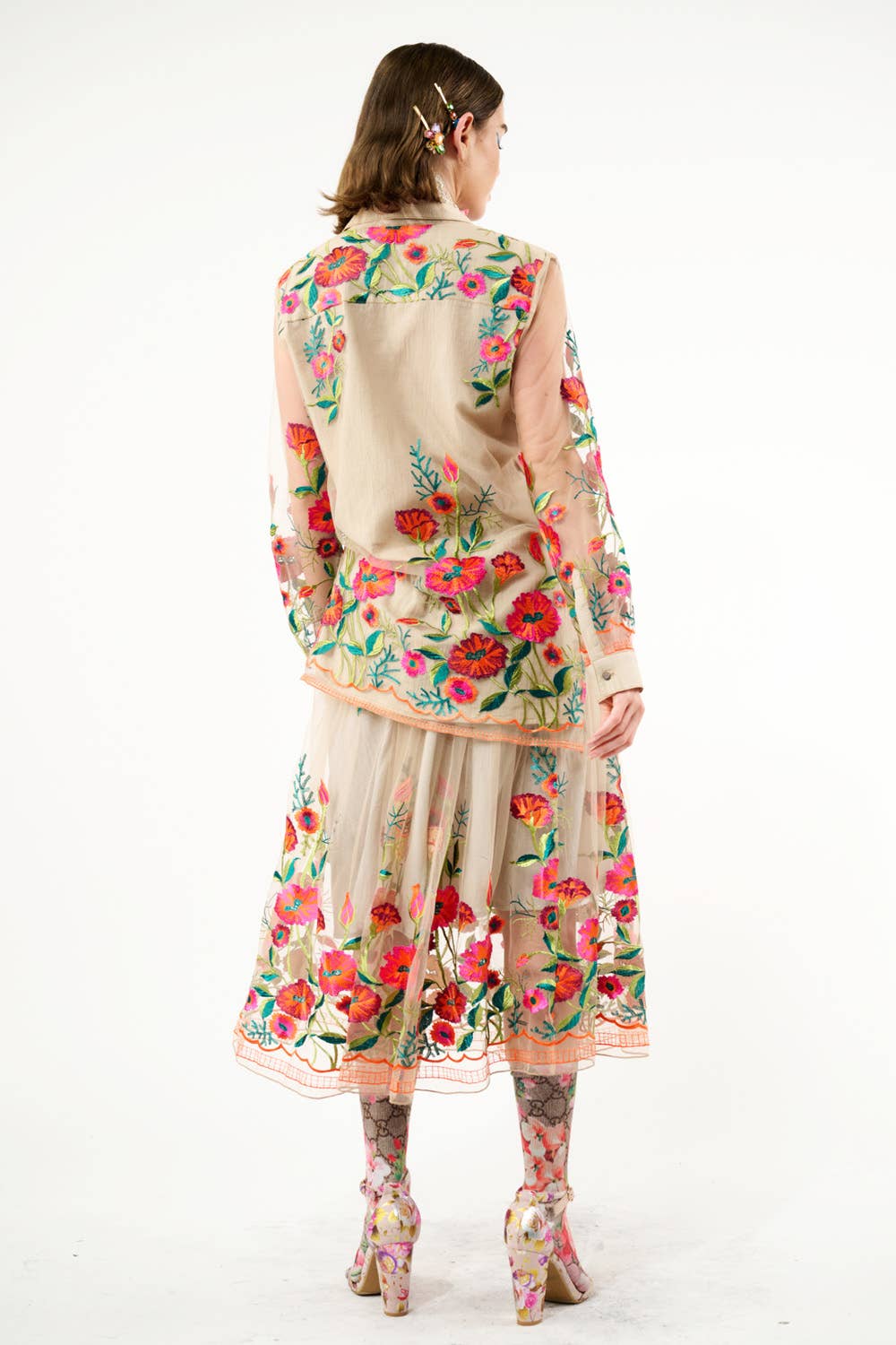 Blu Denim Camicia vintage con ricamo floreale di tulipani in vendita all'ingrosso su Faire20