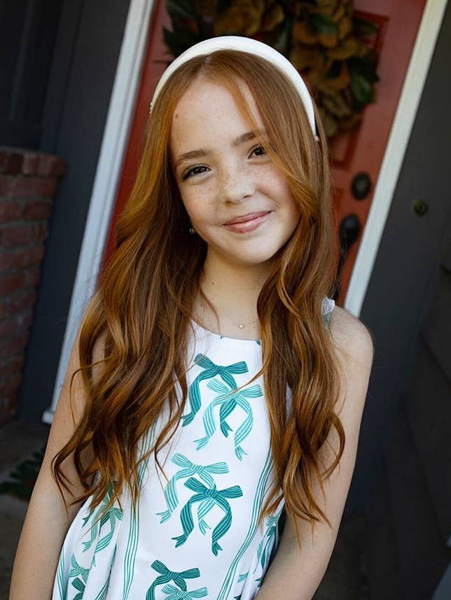 C L A R A voor wholesale door Young at Hart