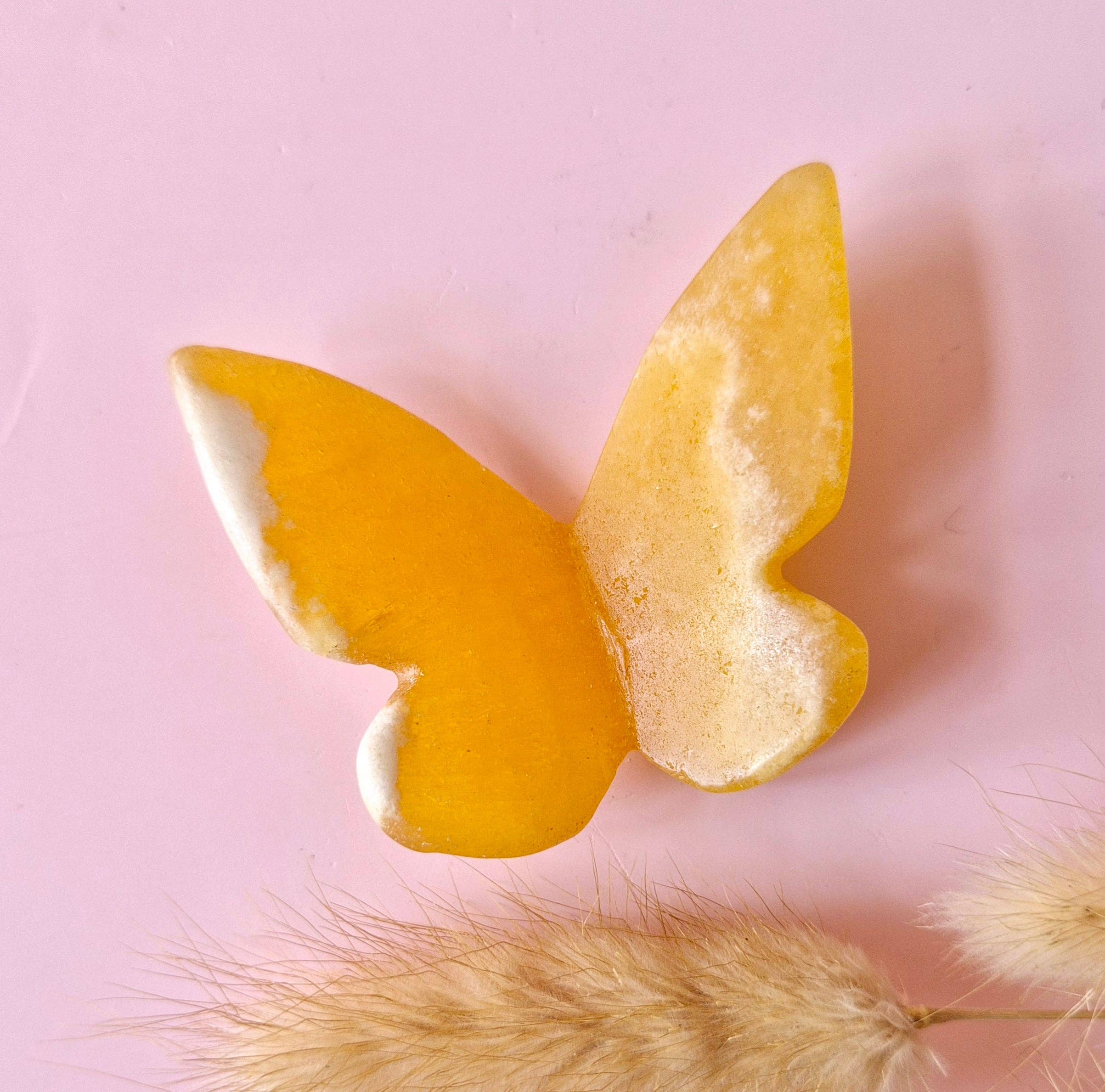 Moonlight Gemstones - Wholesale Spiritual stone/crystal - Gemstone Butterfly 6x5 cm – Yellow Calcite