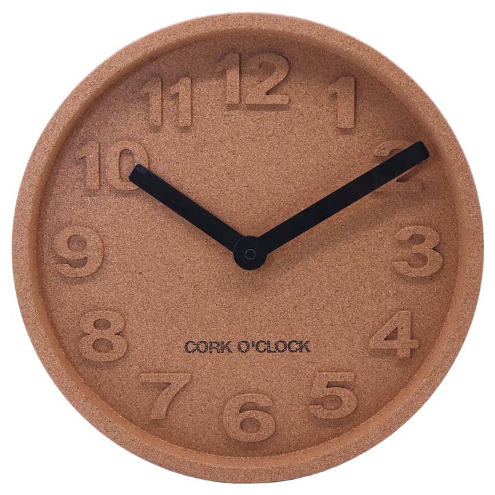 Houten wandklok van kurk voor wholesale door Nordic Cork Company