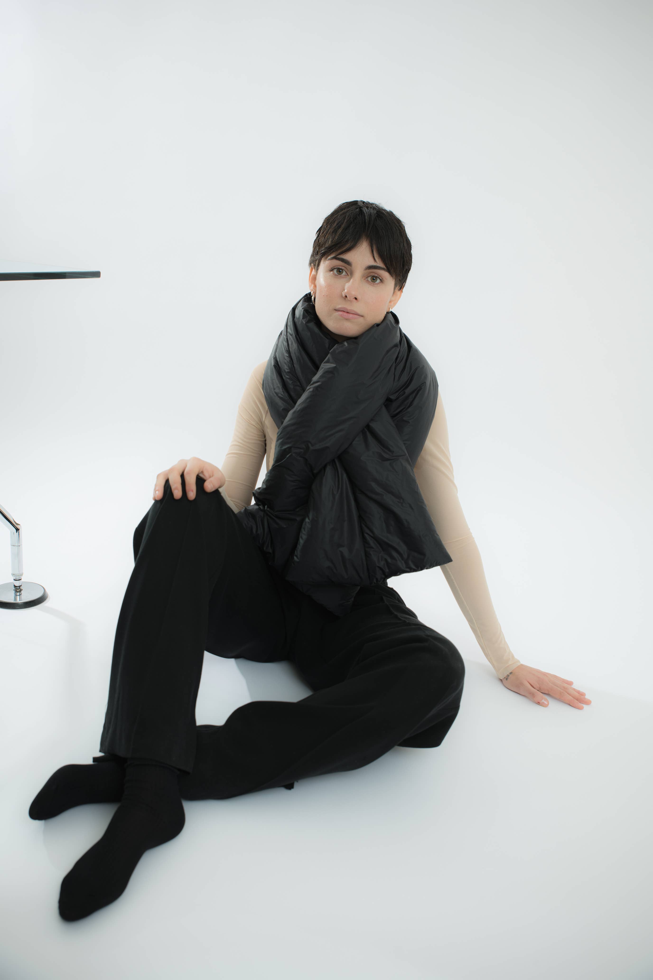 Abstract - Wholesale Scarf - Women's - Water-repellent recycled nylon padded scarf2