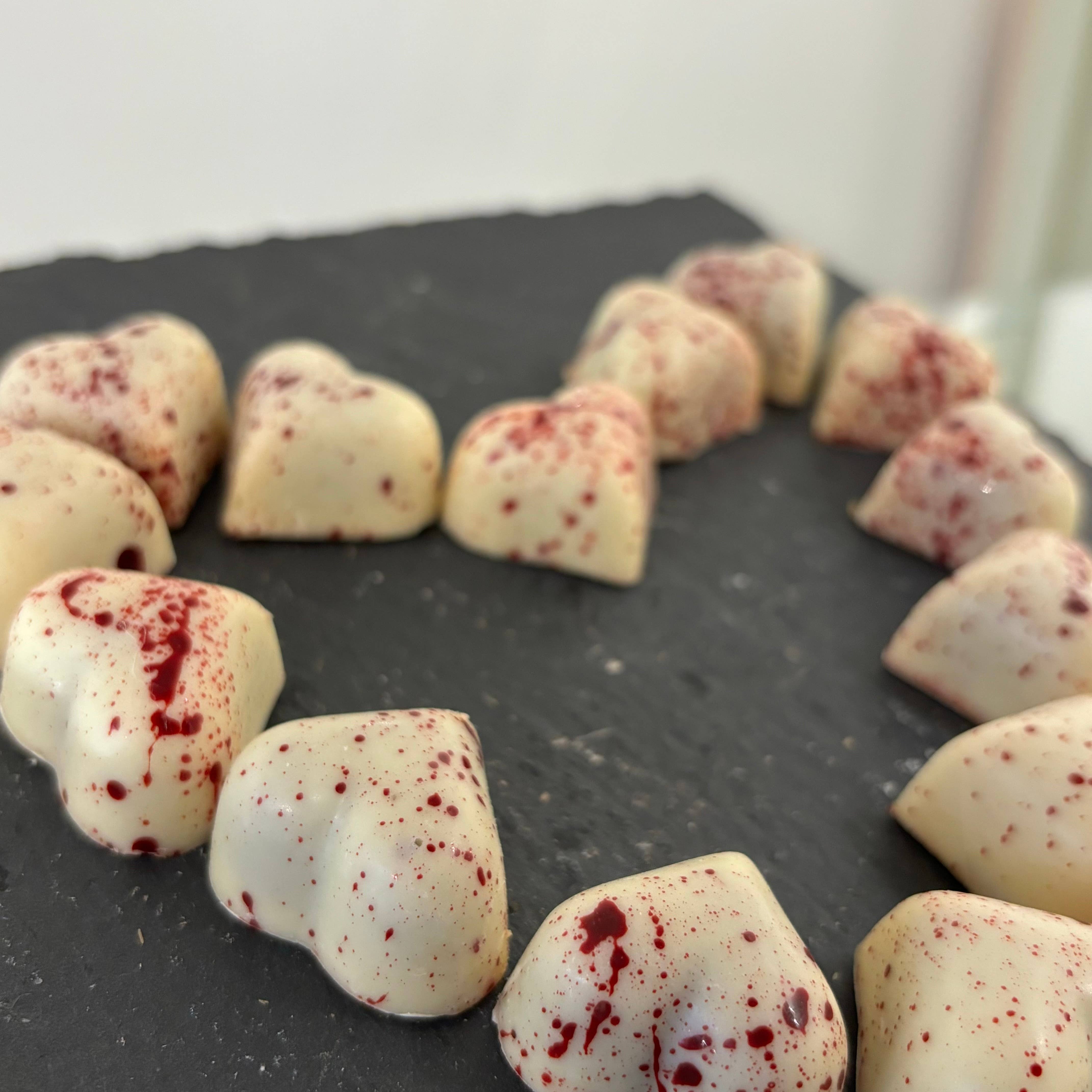 Les Douceurs de Louis - Wholesale Chocolate Box - Bag of Hearts White Chocolate Raspberry
3