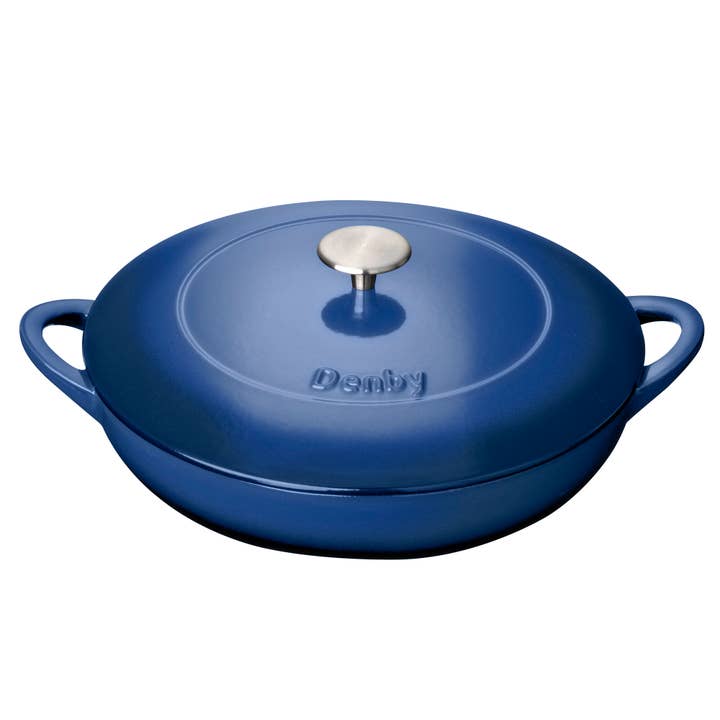 Casserole peu profonde de 3,8 L en fonte au cobalt pour la vente par Denby
