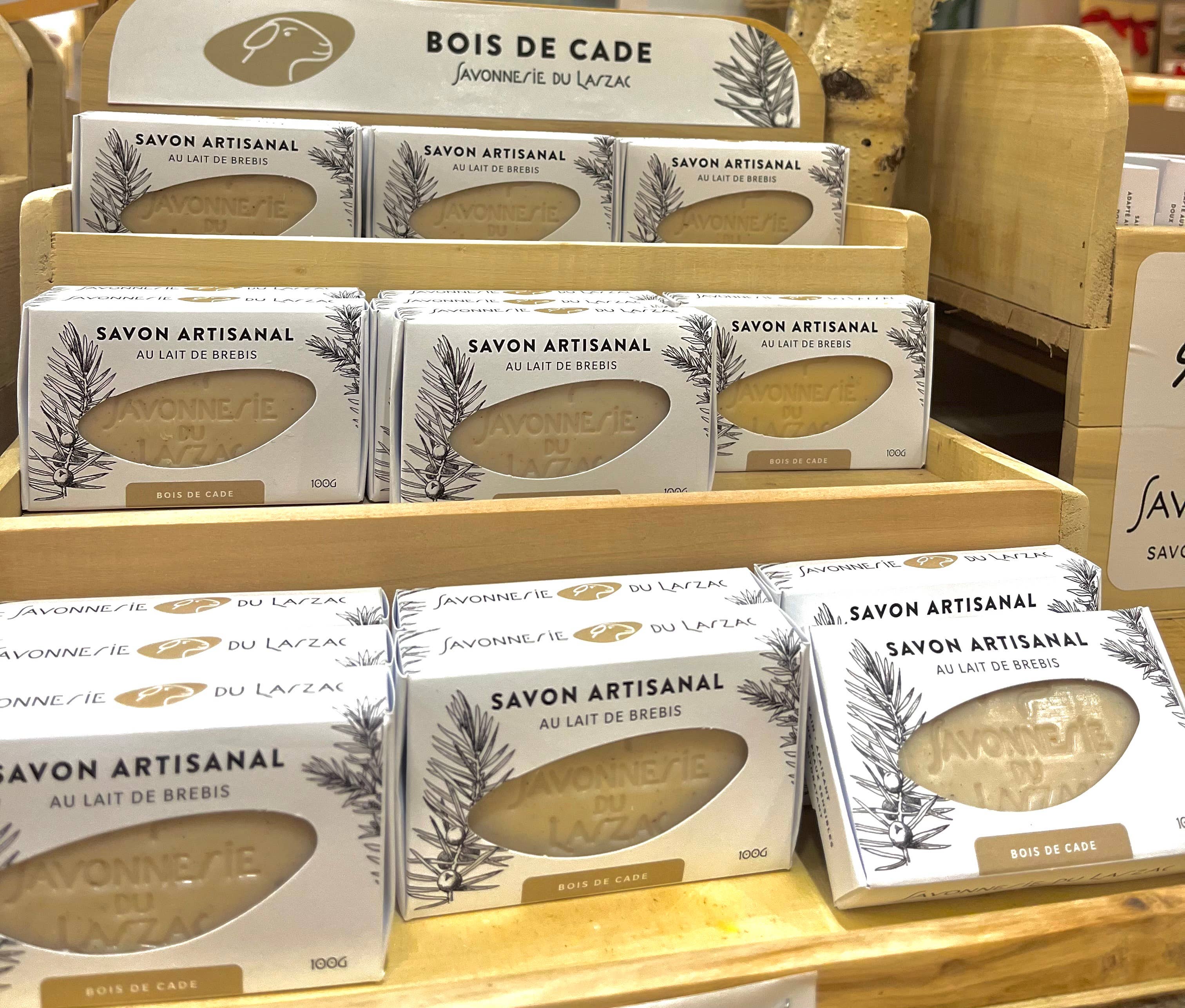 Savonnerie du Larzac – Großhandel Feste Seife – Cade-Seifenschafmilch3