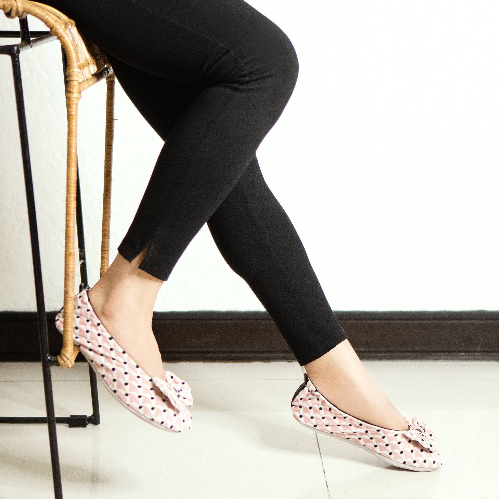 japanese Women's indoor ballerinas in printed velvet - CF0147 for wholesale on Faire2