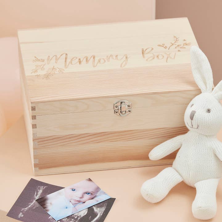 Keepsake - Memory Box - Wooden for wholesale by Ginger Ray