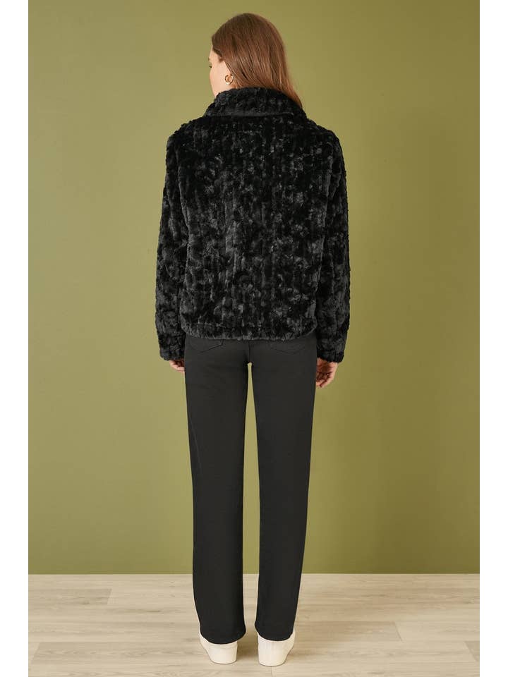 Yumi Black Luxe Textured Faux Fur Jacket With Pockets for wholesale on Faire3