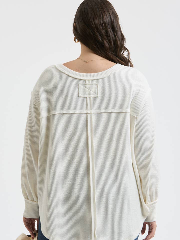 Blu Pepper - Wholesale Knit Top - Women's - PLUS V NECK ASYMMETRICAL HEM LONG SLEEVE KNIT TOP10