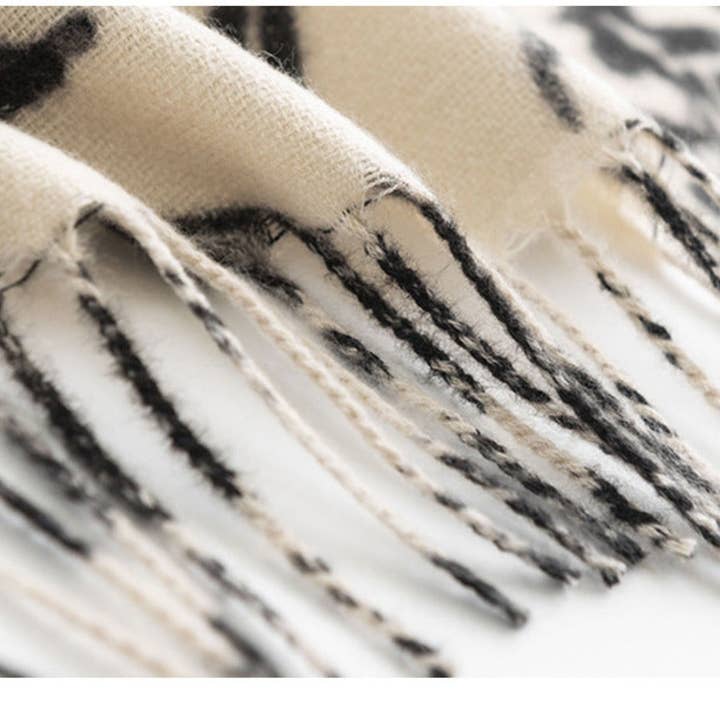 Funkyrel® Atzbranding Limited - Wholesale Scarf - Women's - Scravii - Floral Winter Scarf10