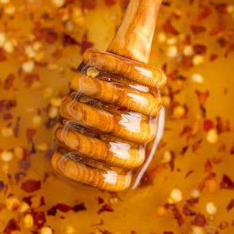 Merchandise Unlimited - Wholesale Honey - Farmers' Market Hot Honey 8oz - Locally Sourced