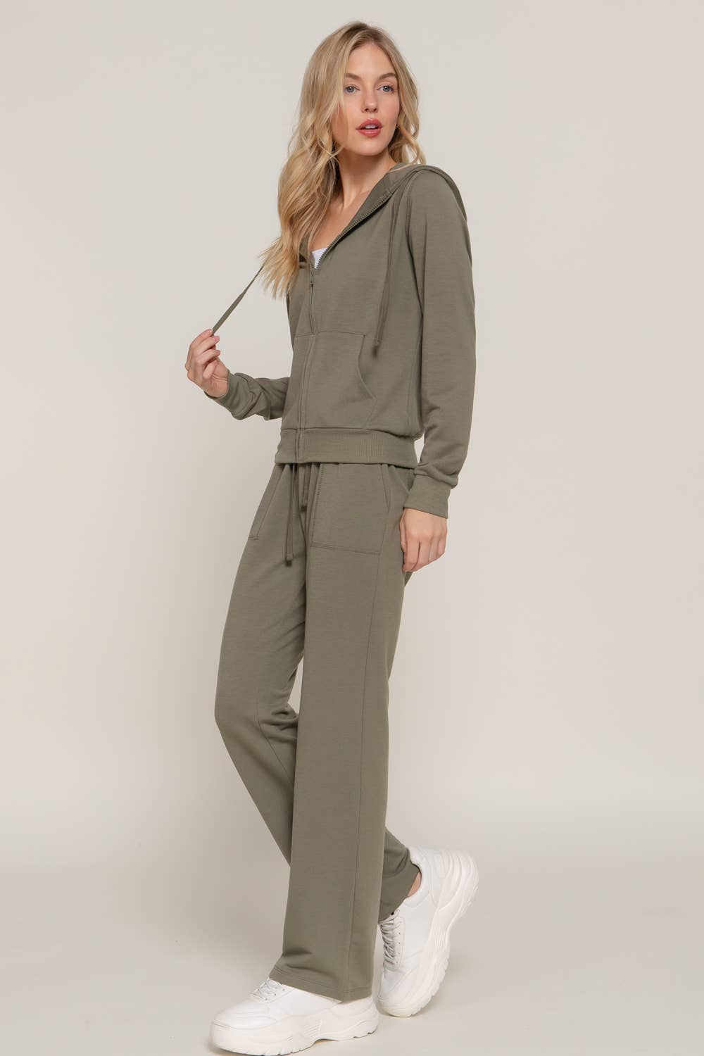 Active Basic | Active USA - Wholesale Lounge Set - Women's - Long Sleeve Hoodie Jacket & Pants Sweatsuit Set  42